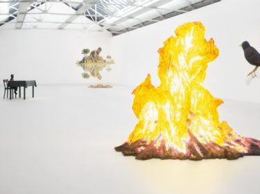 Clockwise from far left Foto [Photo]